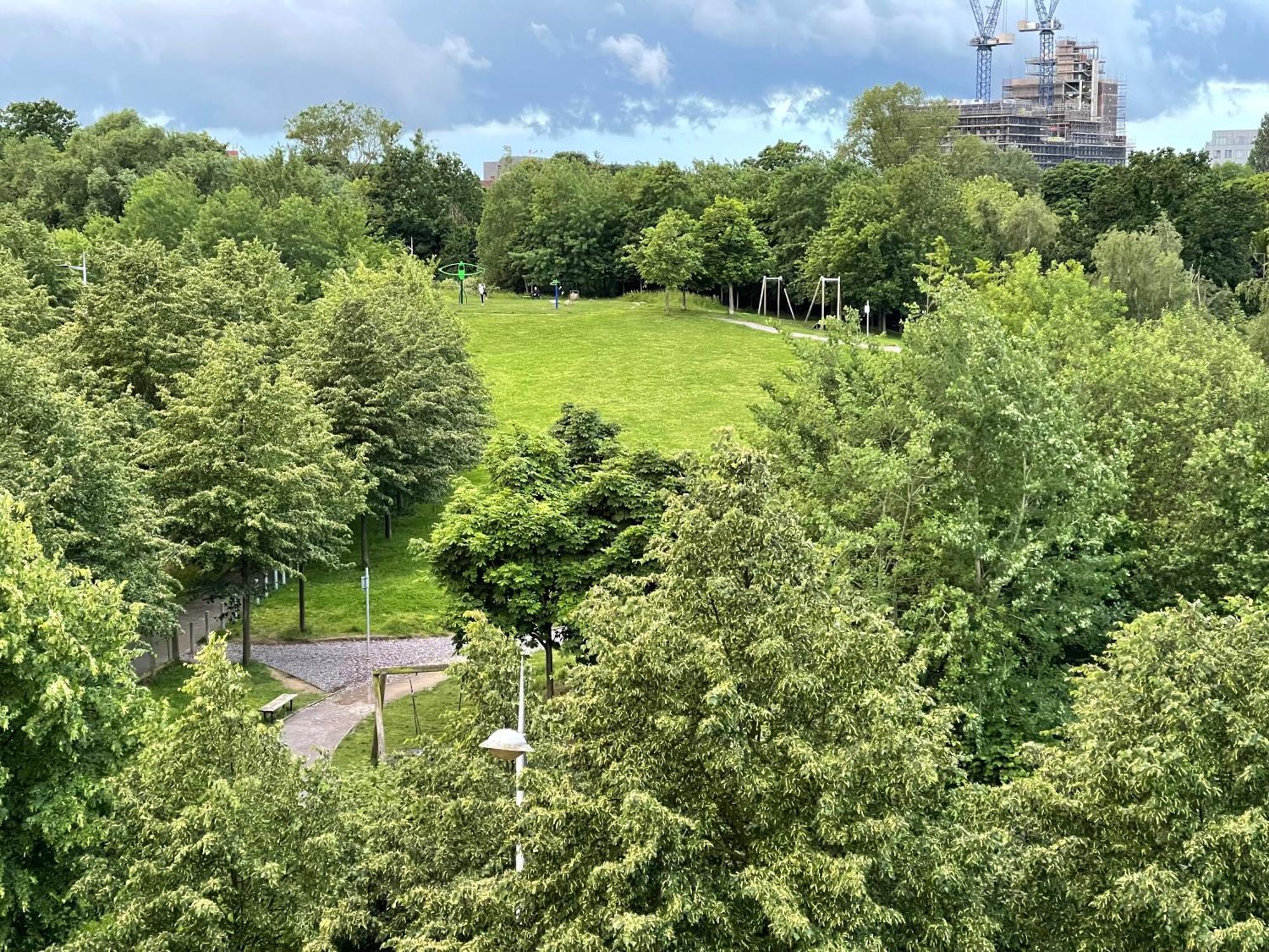 Luxury 2 Bedroom Apartment- Lake View - Free Parking - Wembley Stadium 5Km 伦敦 外观 照片